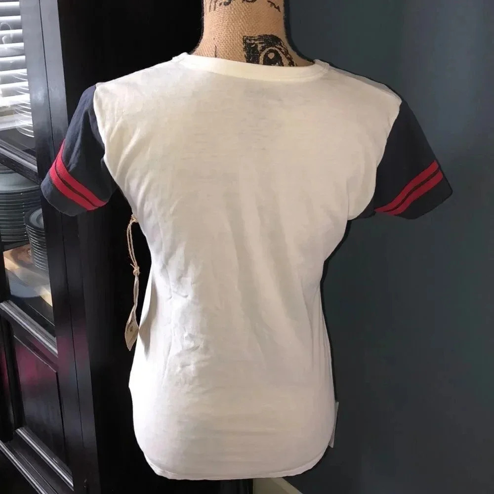 •AR Travelers tee• - Picture 2 of 2